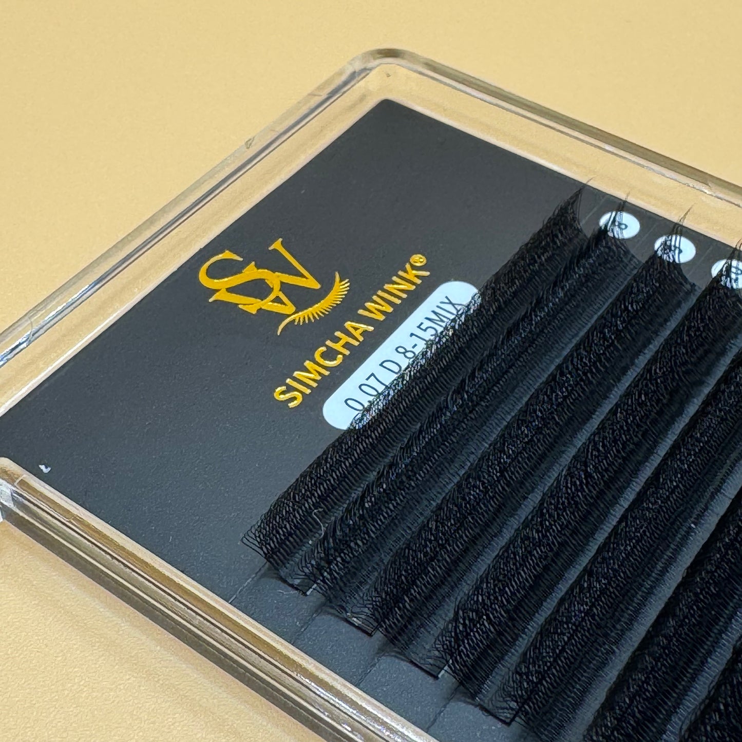 LUXE PRO - 4DW LASHES - D CURL
