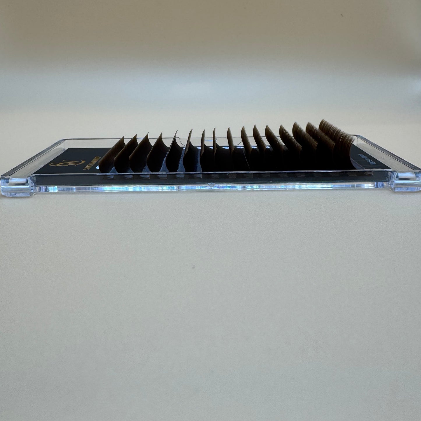 LUXE PRO - EASY FAN LASHES -  C CURL - CARAMEL