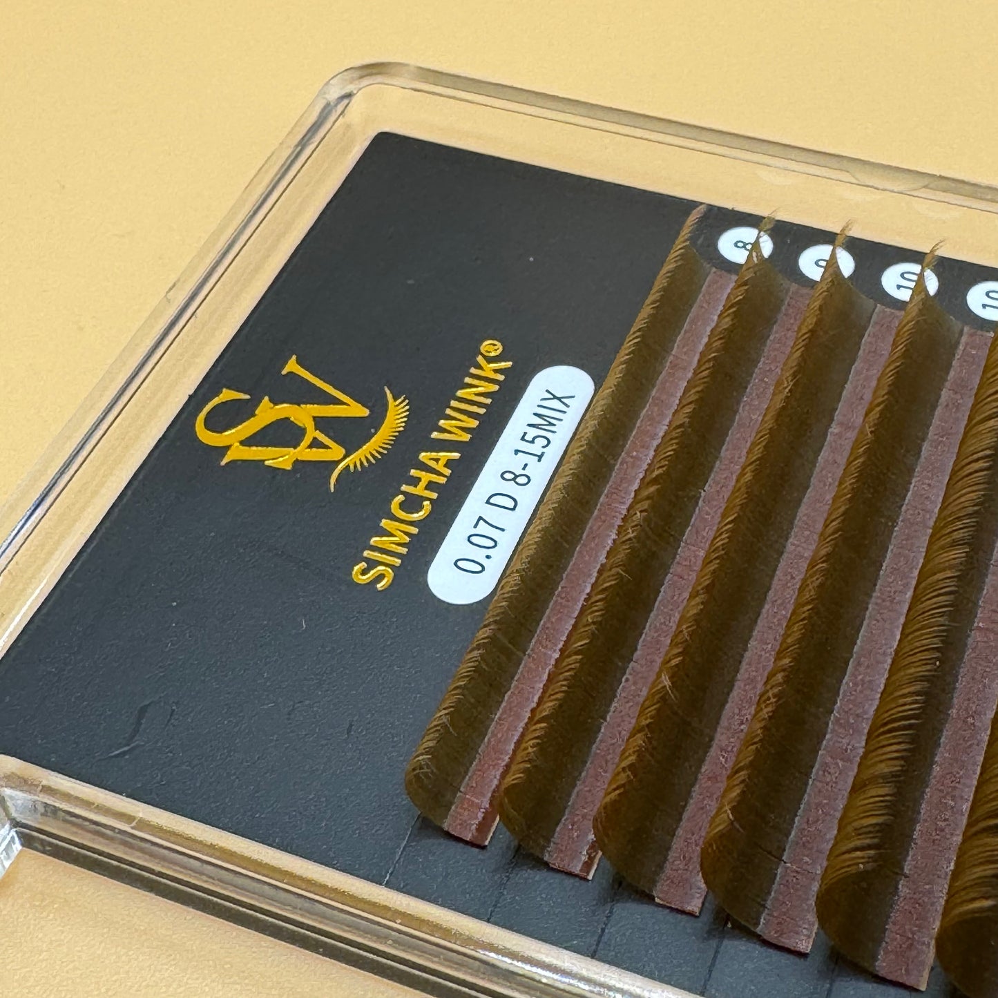 LUXE PRO - VOLUME LASHES -  D CURL - HONEY