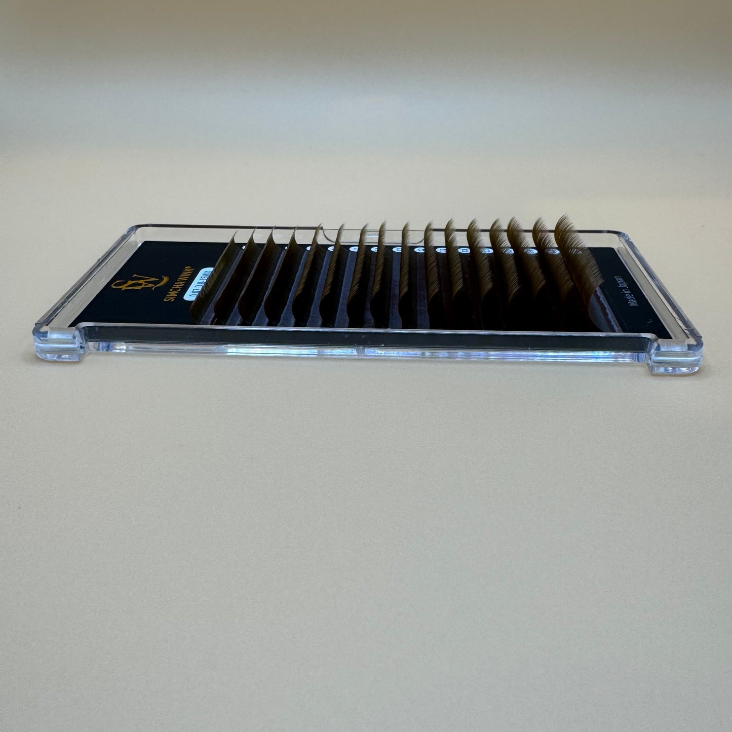 LUXE PRO - VOLUME LASHES -  D CURL - HONEY